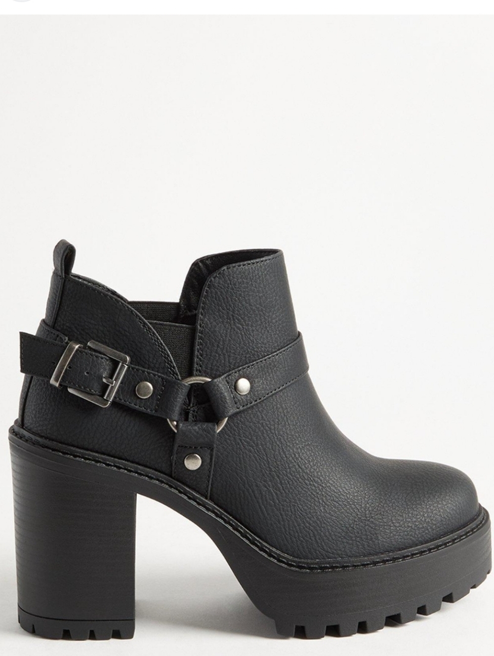 💥SALE💥Torrid Black Lug Sole Chunky Heel Ankle Boots - Picture 3 of 11